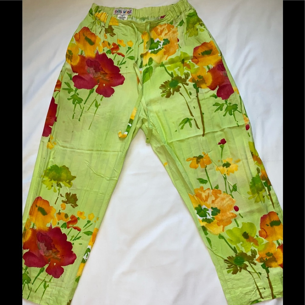 jams World wide leg crop pants